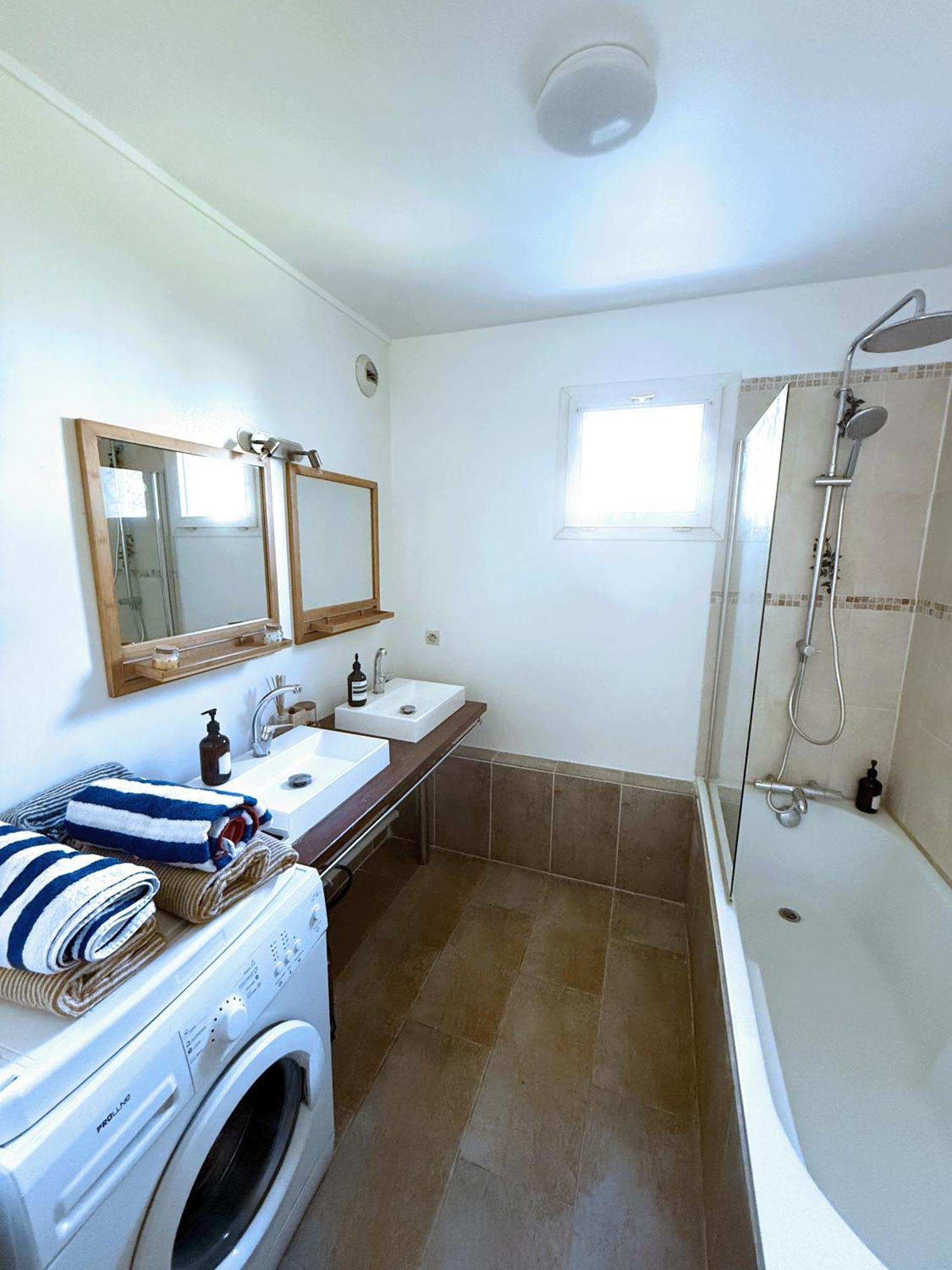 Uta House La Plaine Apartment แซงต์-เดอนี ภายนอก รูปภาพ
